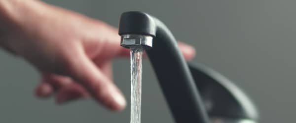 Más presión de agua caliente: ¿qué hacer?